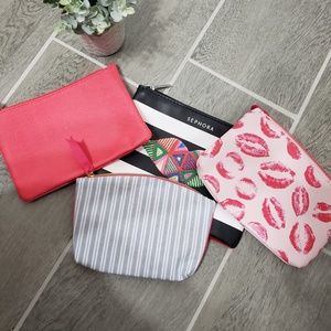 🌈 4 assorted makeup bags